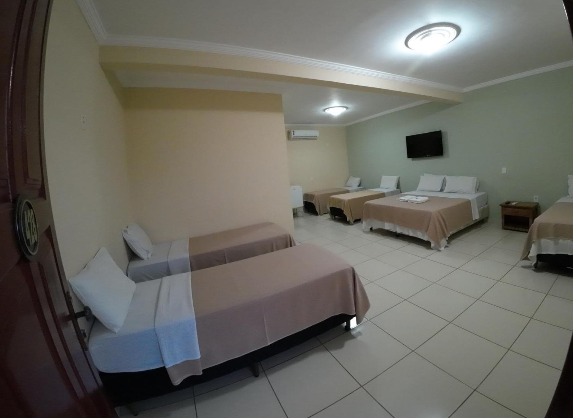 Family Room,1647759921:JPEG